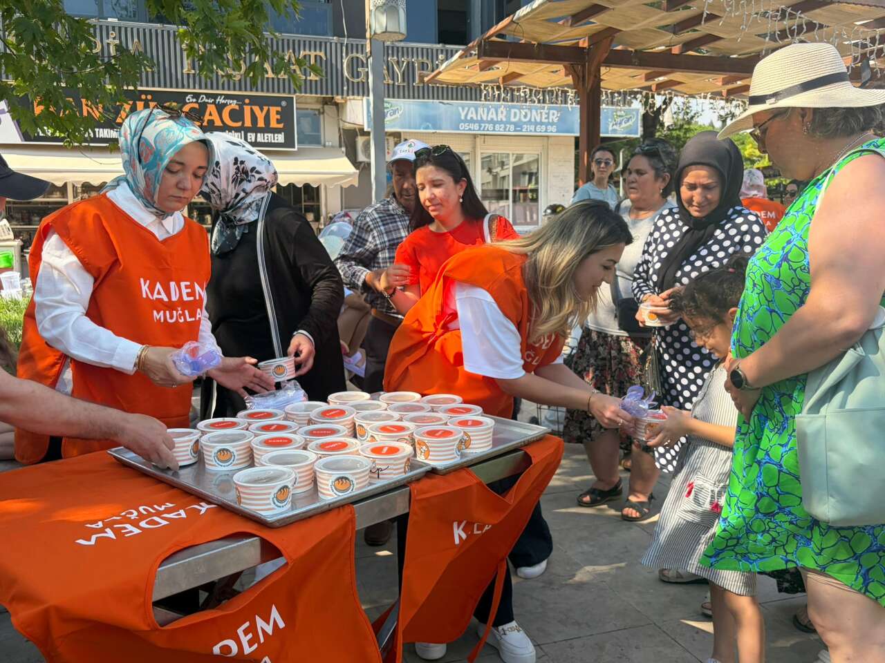 KADEM Muğla’dan Aşure İkramı: Birlik ve Beraberlik Mesajı Verildi 7